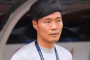 不容易！泰山球员刘洋带伤上阵，亚冠1/4决赛首回合打满全场